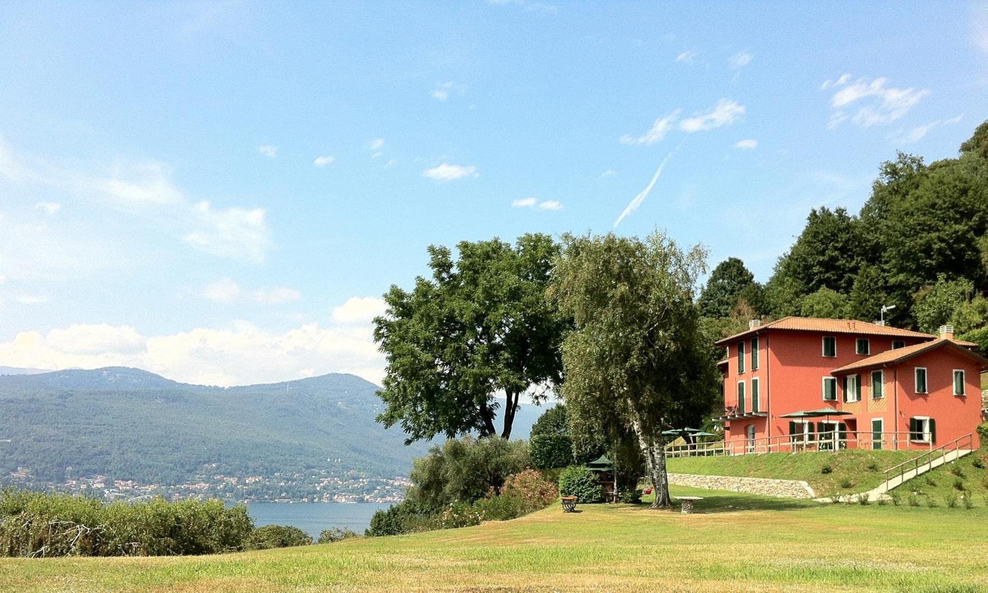 Locanda Pozzetto Laveno-Mombello Exterior foto