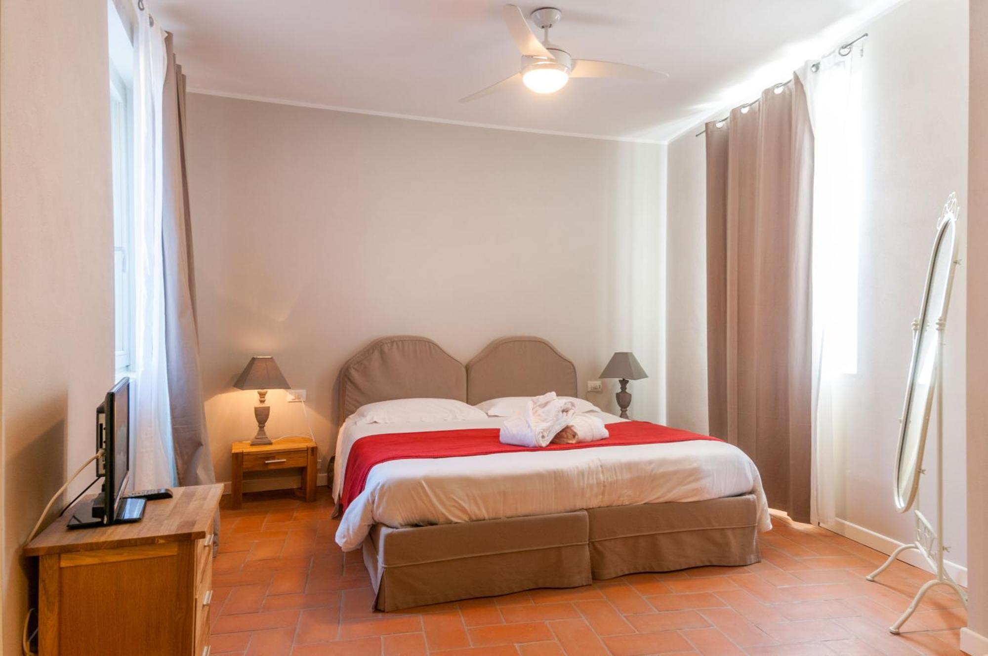 Locanda Pozzetto Laveno-Mombello Quarto foto